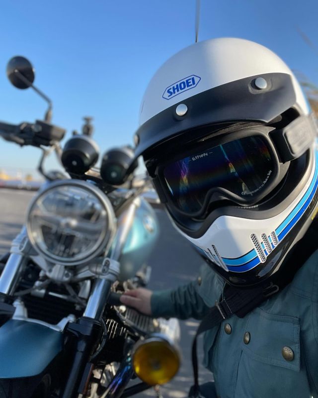 初めてバイク用のインカム導入。B+COM ONEを買ってSHOEI Z-7に